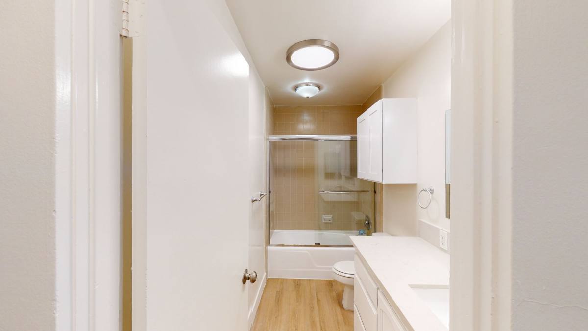 Apartment for rent at 570 N Madison Ave, Pasadena, CA 91101