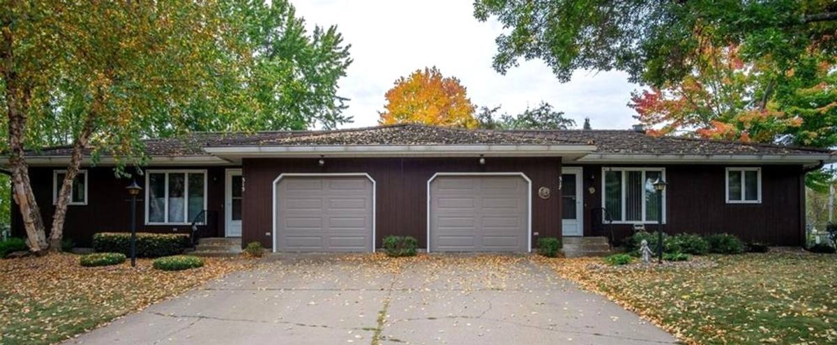 Apartment for rent at 515-517 Bridgewater Ave, Chippewa Falls, WI 54729