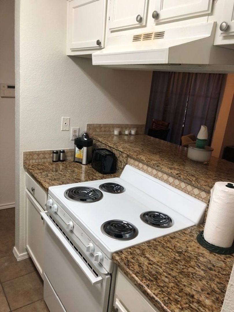 Condo for rent at 18333 Roehampton Dr, Dallas, TX 75252
