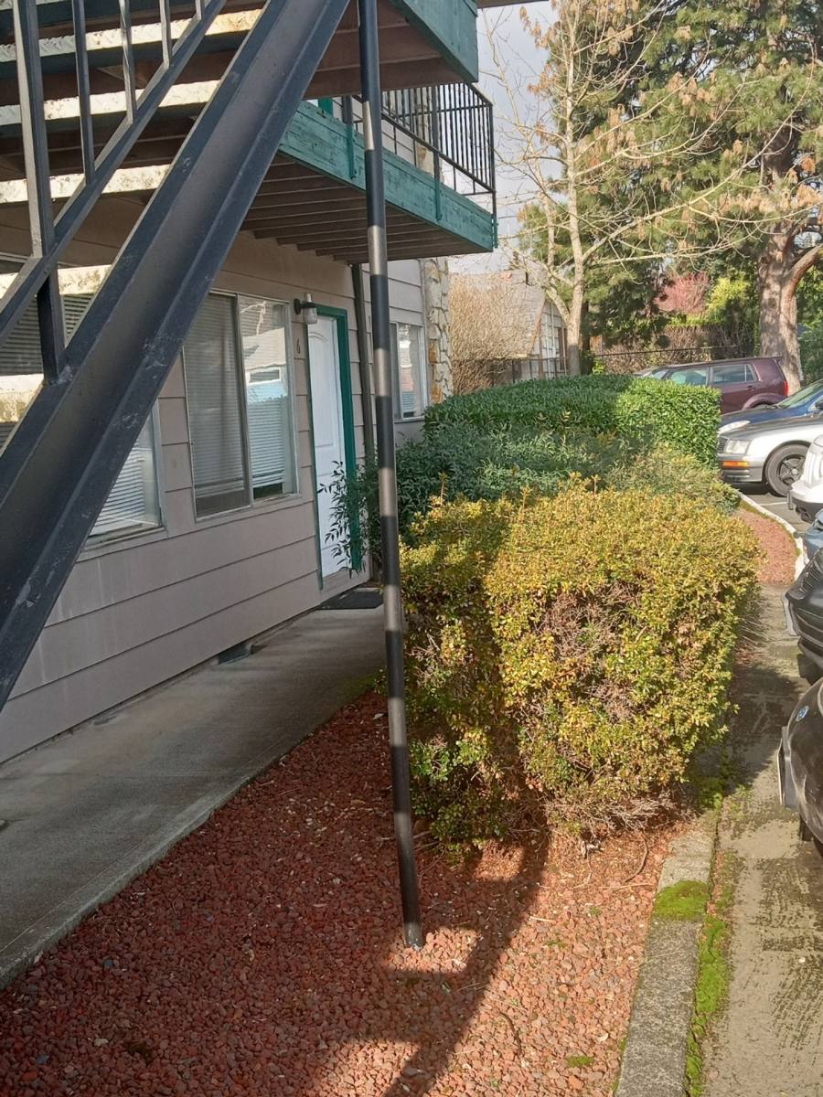 Apartment for rent at 2507 E Mill Plain Blvd, Vancouver, WA 98661