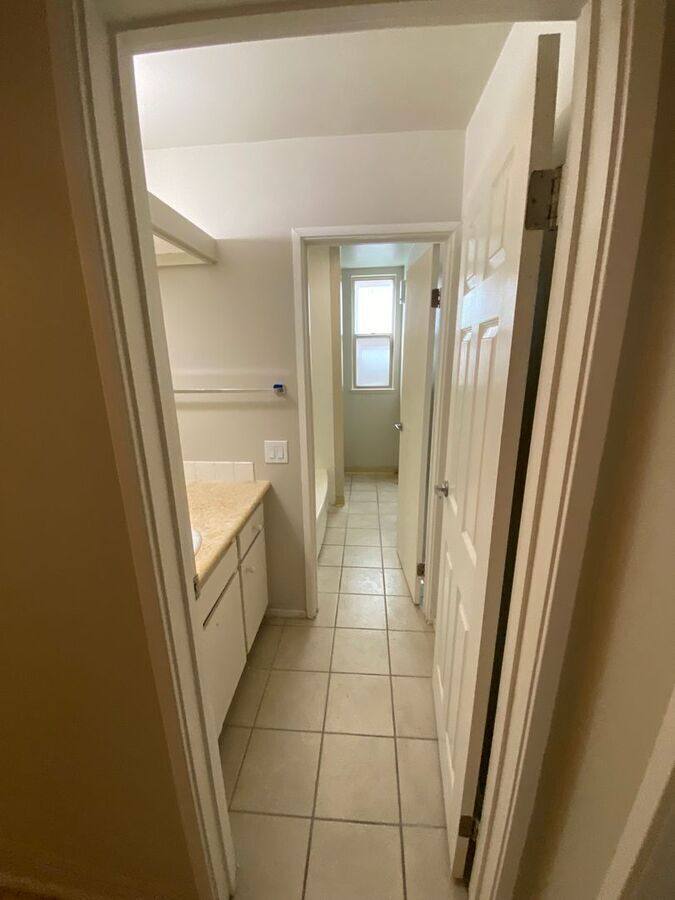 Apartment for rent at 373 Staten Ave #102, Oakland, CA 94610