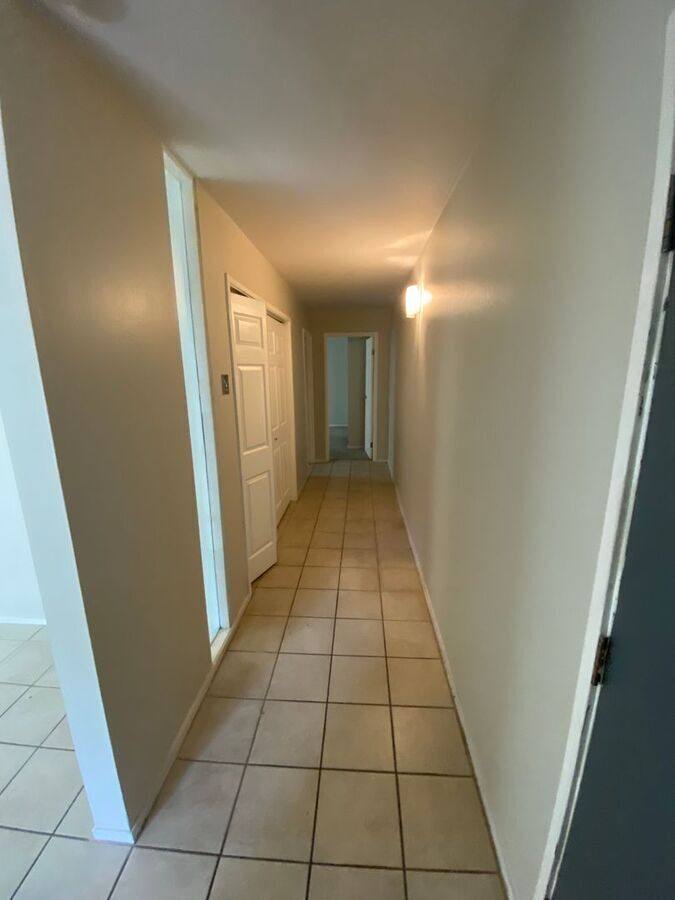 Apartment for rent at 373 Staten Ave #102, Oakland, CA 94610