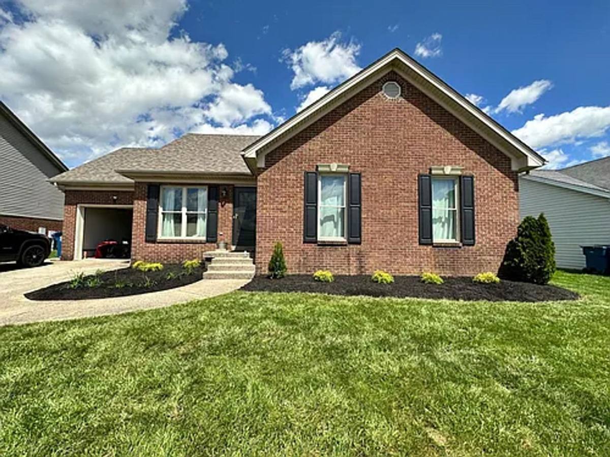 House for rent at 2052 Osprey Cove Ave, Shelbyville, KY 40065