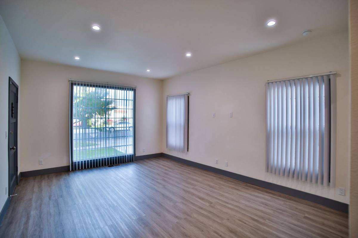 Apartment for rent at 3015 Virginia Rd, Los Angeles, CA 90016