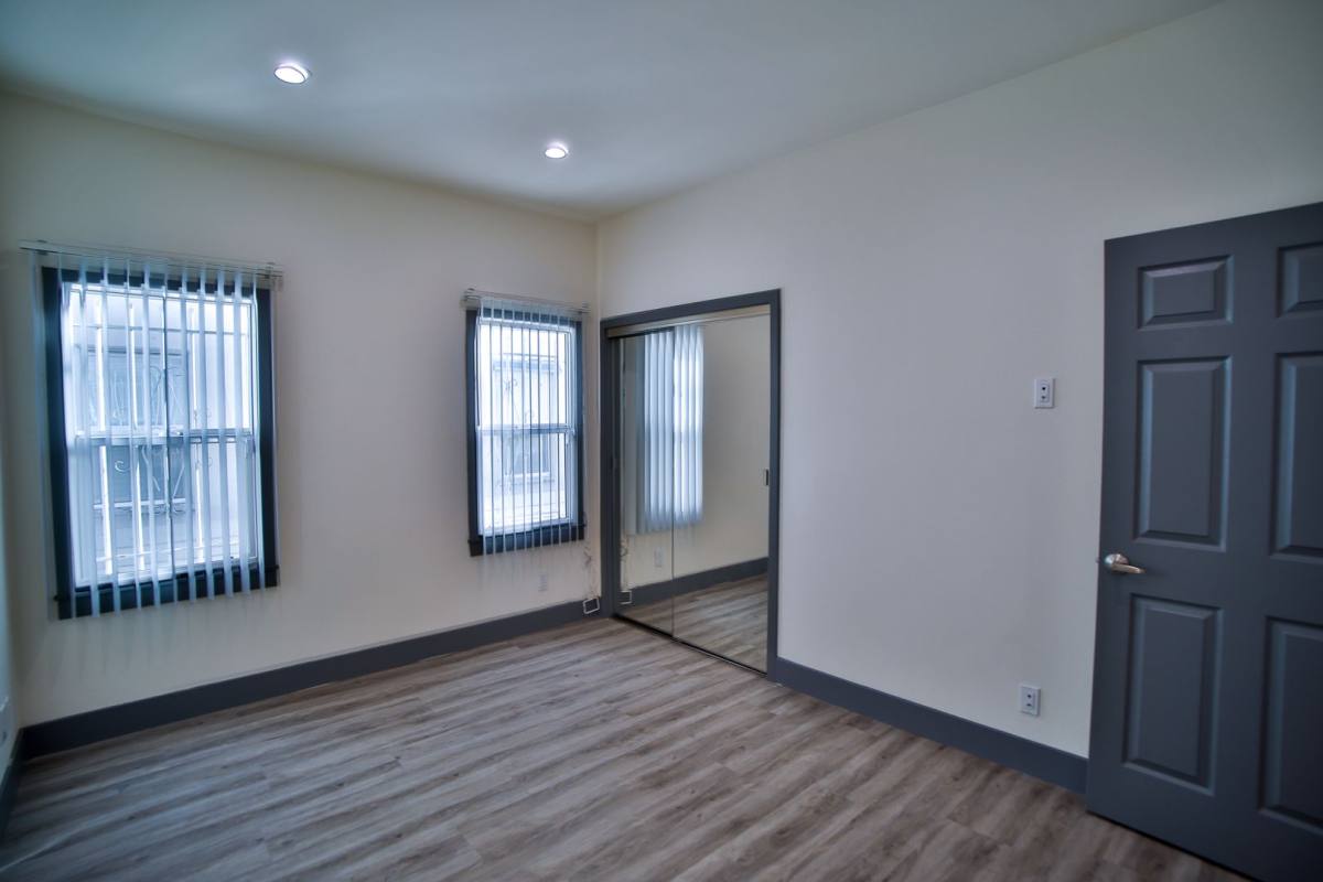 Apartment for rent at 3015 Virginia Rd, Los Angeles, CA 90016