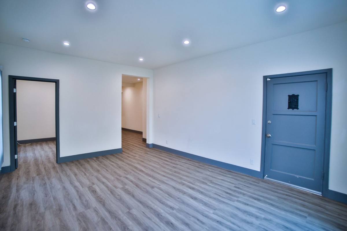 Apartment for rent at 3015 Virginia Rd, Los Angeles, CA 90016