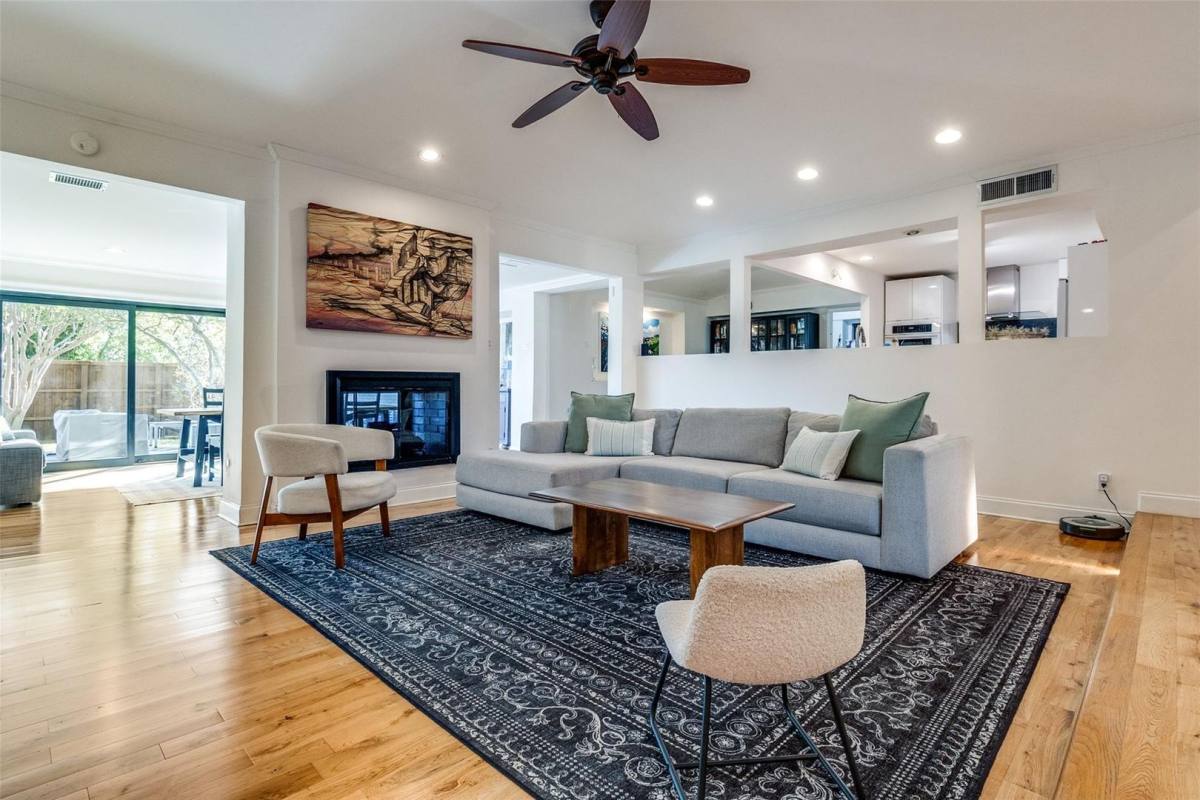 House for rent at 7350 Fieldgate Dr, Dallas, TX 75230