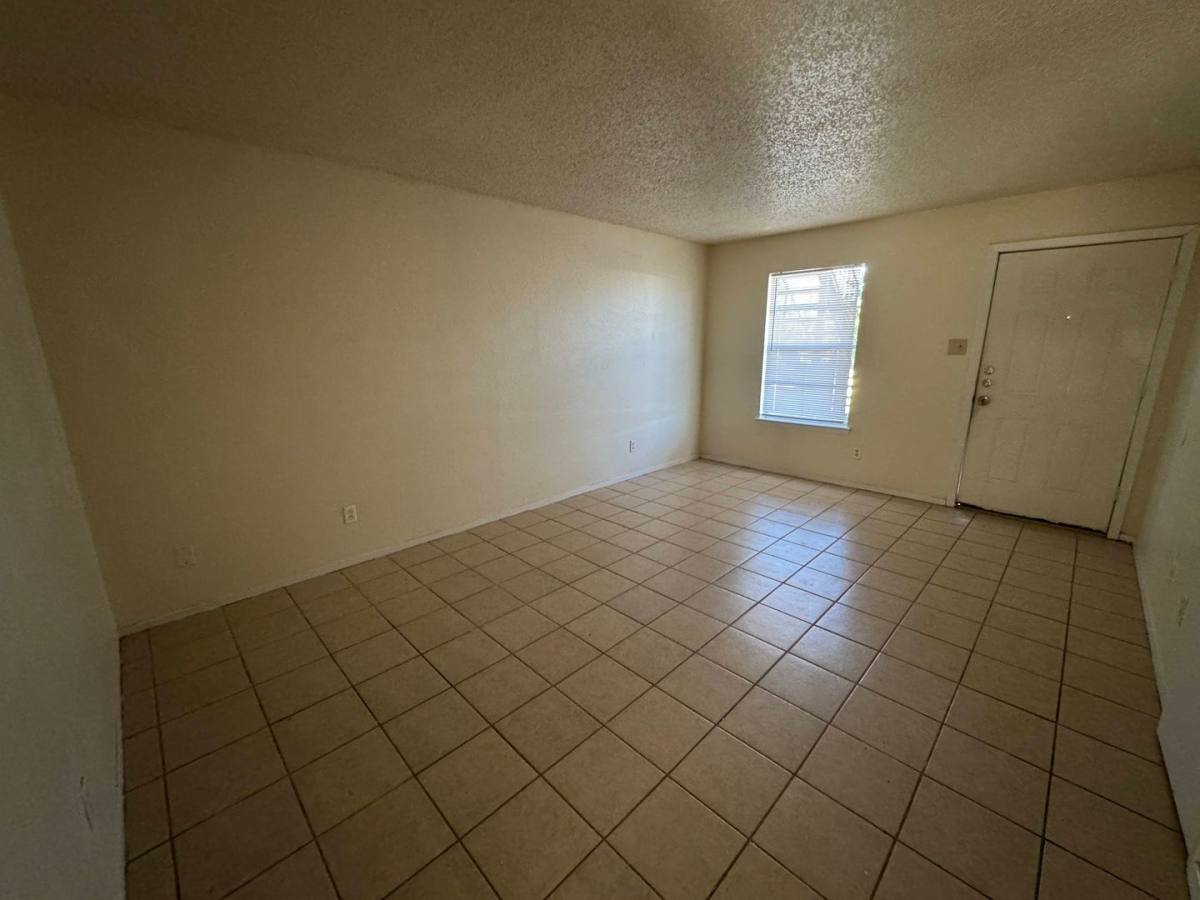 Apartment for rent at 2010 Cedarhill Dr, Killeen, TX 76543