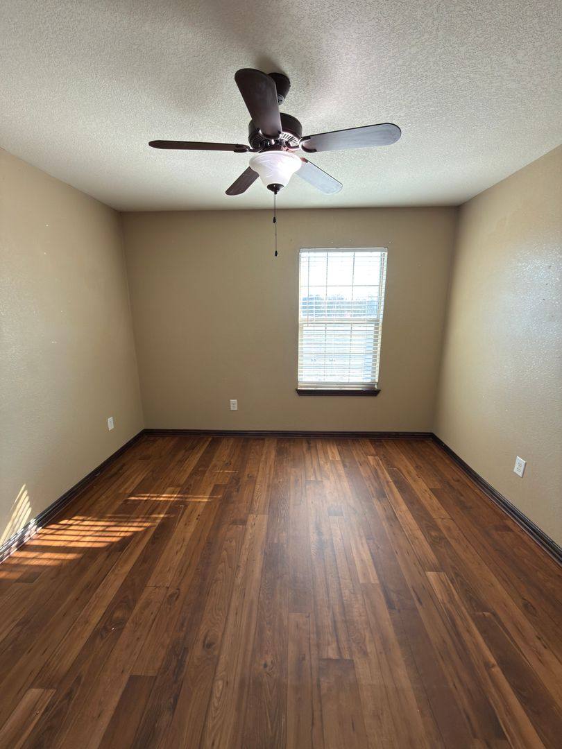 Apartment for rent at 105 N Lacy Dr, Waco, TX 76705