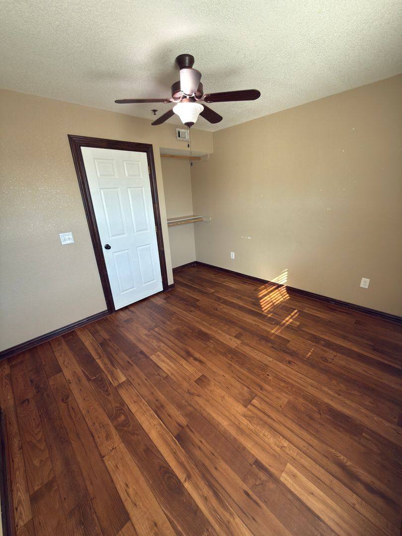 Apartment for rent at 105 N Lacy Dr, Waco, TX 76705