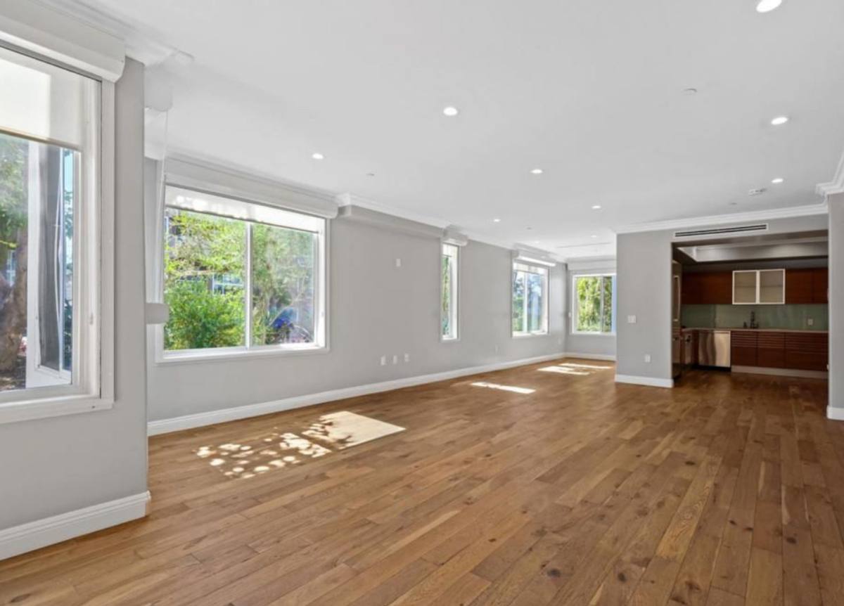 Townhouse for rent at 1283 Havenhurst Dr #101, Los Angeles, CA 90046