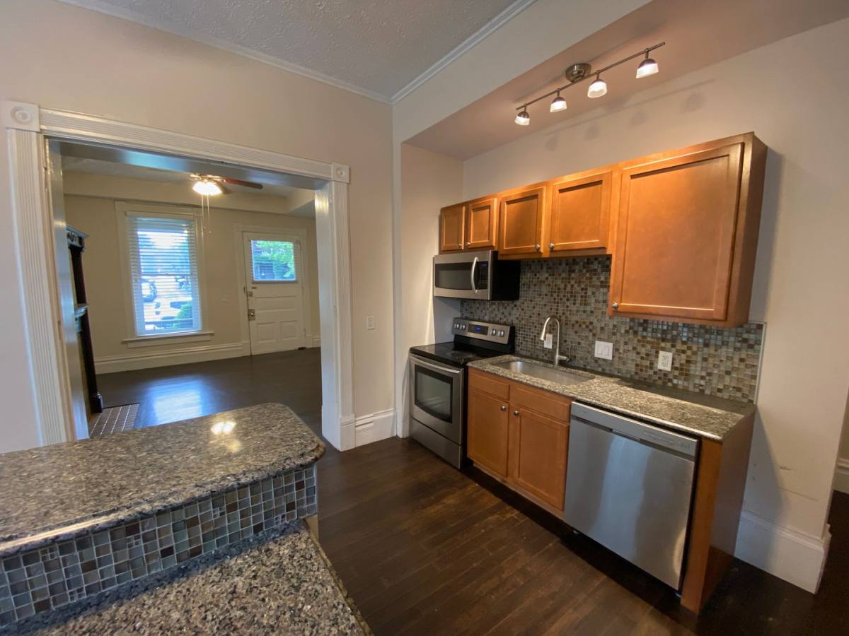 Apartment for rent at 877 Dennison Ave, Columbus, OH 43201