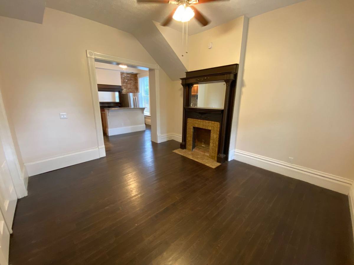 Apartment for rent at 877 Dennison Ave, Columbus, OH 43201