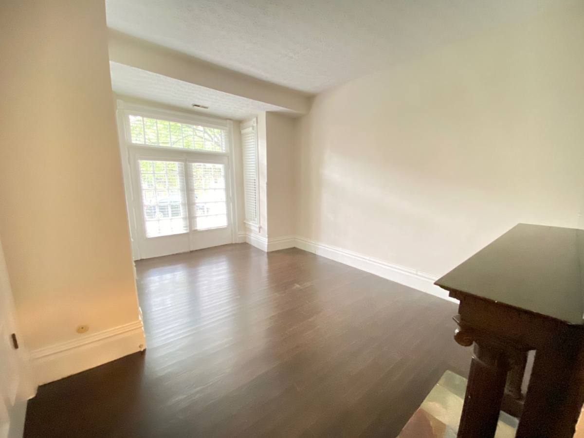 Apartment for rent at 877 Dennison Ave, Columbus, OH 43201