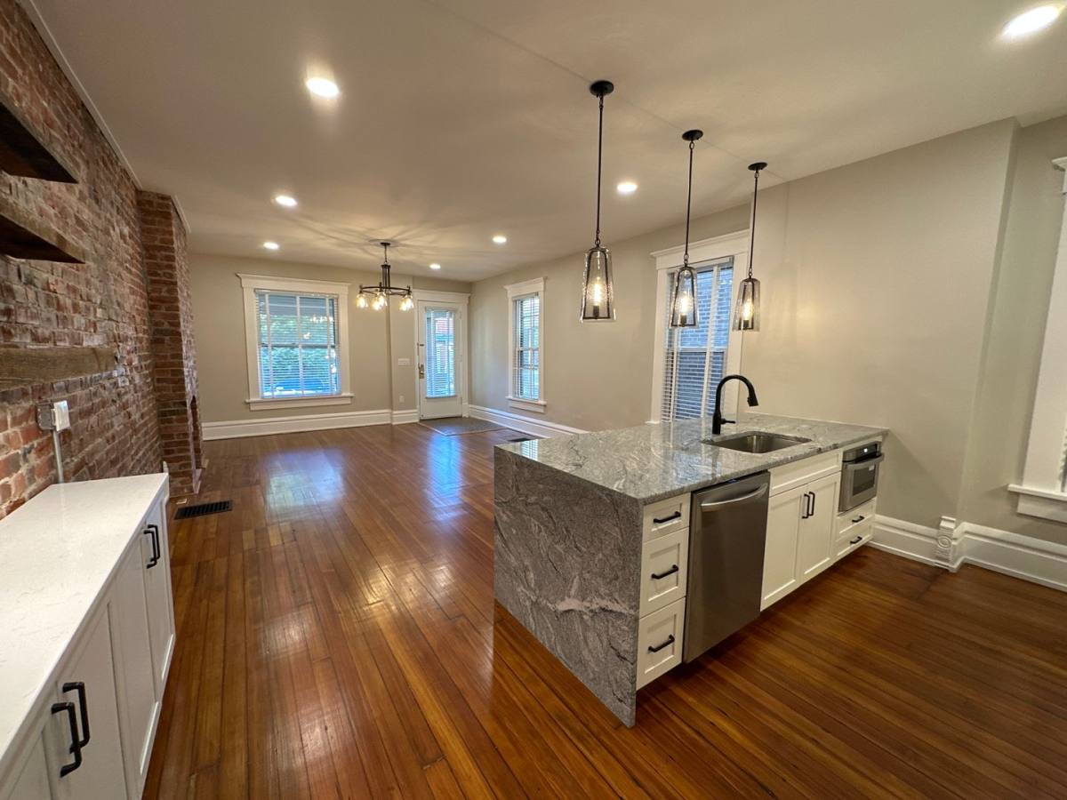 Apartment for rent at 866 Dennison Ave, Columbus, OH 43215