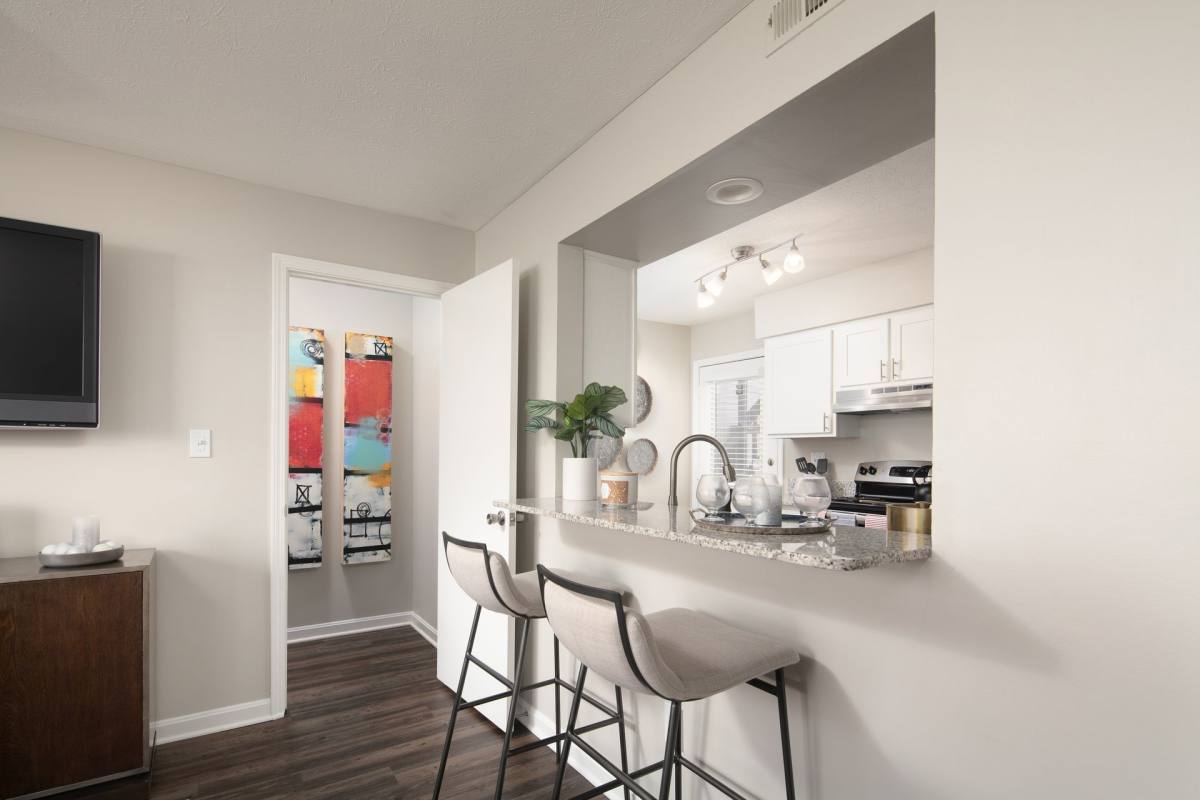 Apartment for rent at 800 E Madison St, Louisville, KY 40204
