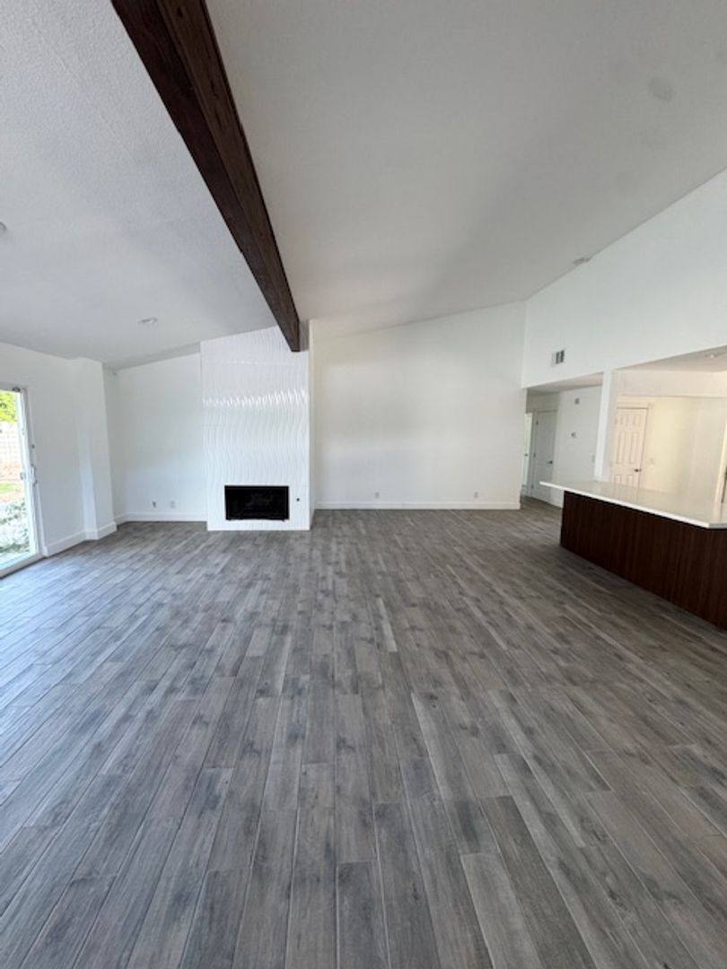 House for rent at 1990 E Calle Felicia, Palm Springs, CA 92262