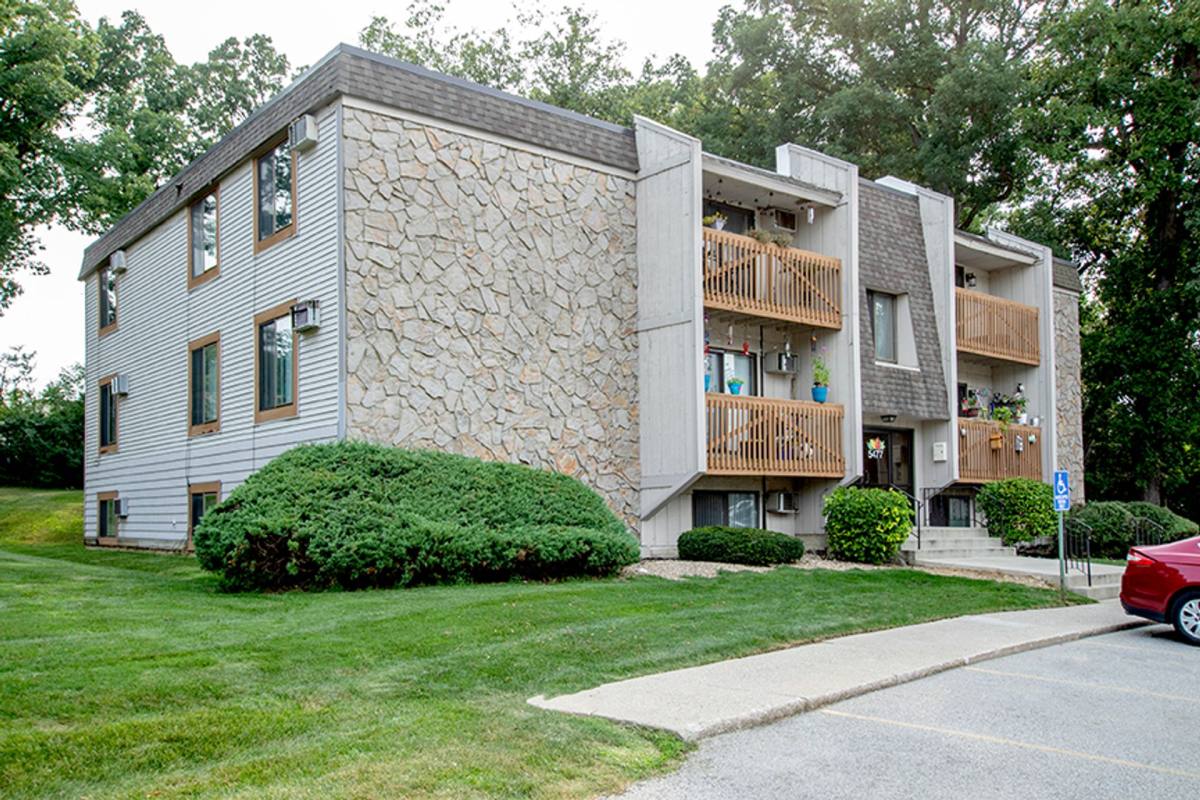 Apartment for rent at 5477 Westwood Court, Crown Point, IN 46307