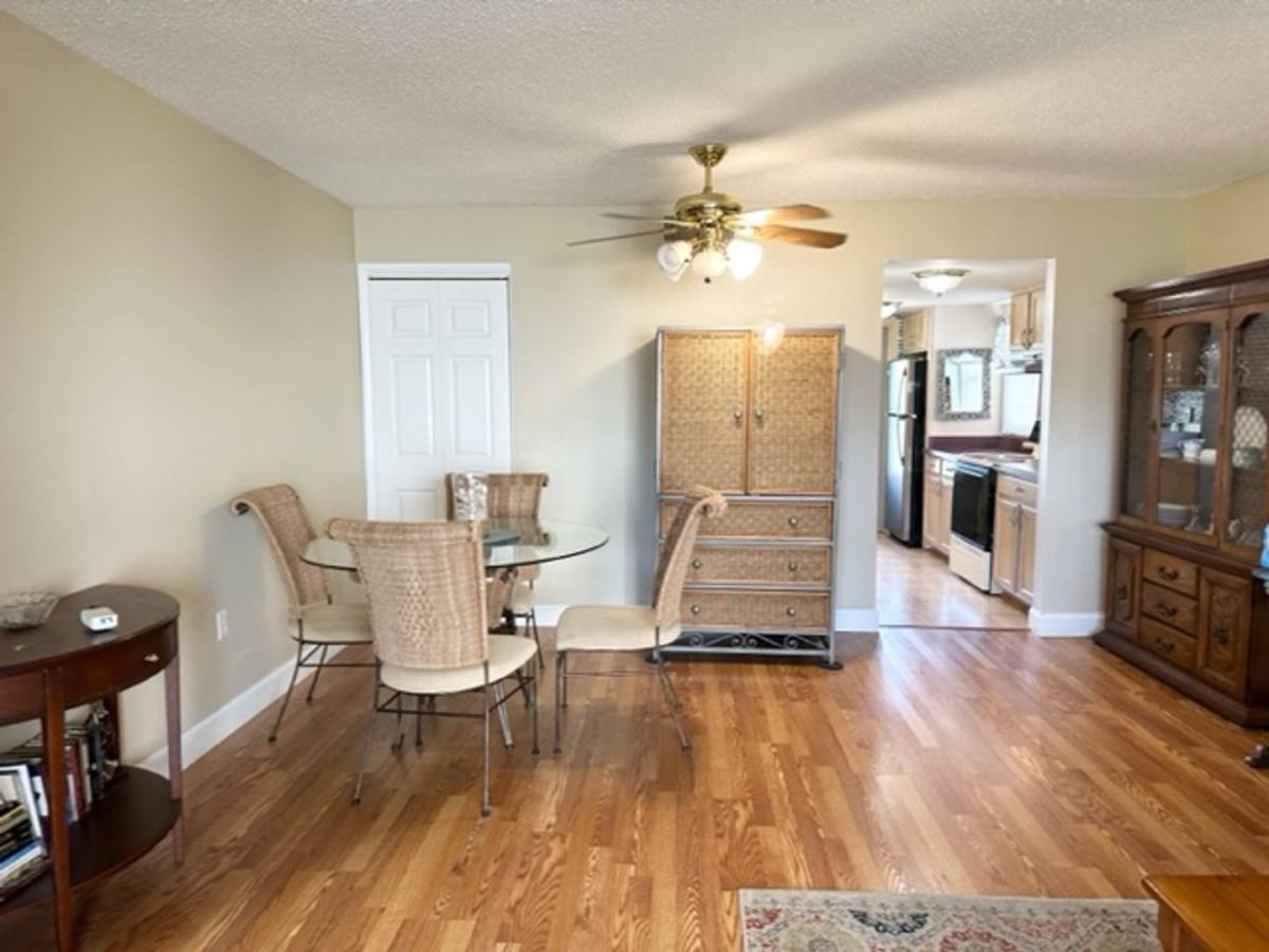 Apartment for rent at 7701 Starkey Rd, Seminole, FL 33777
