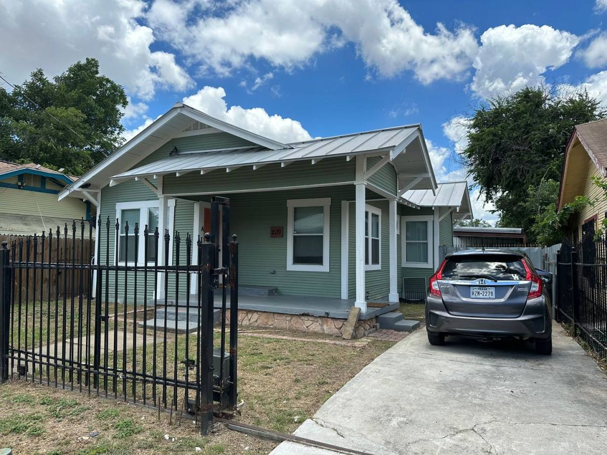 House for rent at 1619 Nolan St, San Antonio, TX 78202