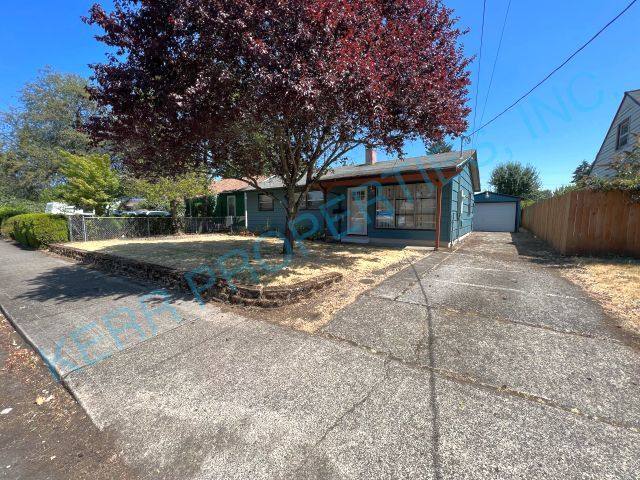 House for rent at 6406 SE 91st Ave, Portland, OR 97266