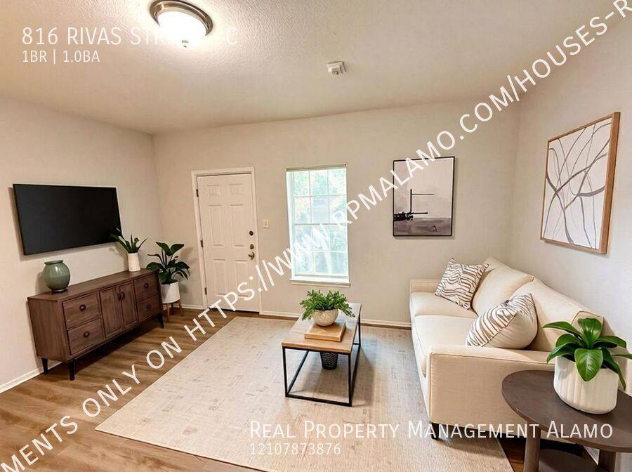 Apartment for rent at 816 Rivas St #C, San Antonio, TX 78207