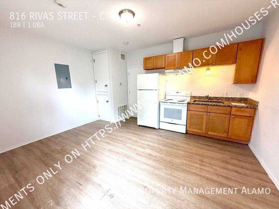 Apartment for rent at 816 Rivas St #C, San Antonio, TX 78207