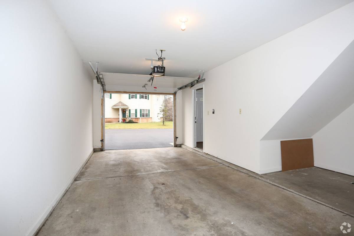 Apartment for rent at 1560 - 1590 Southwestern Blvd, Buffalo, NY 14224