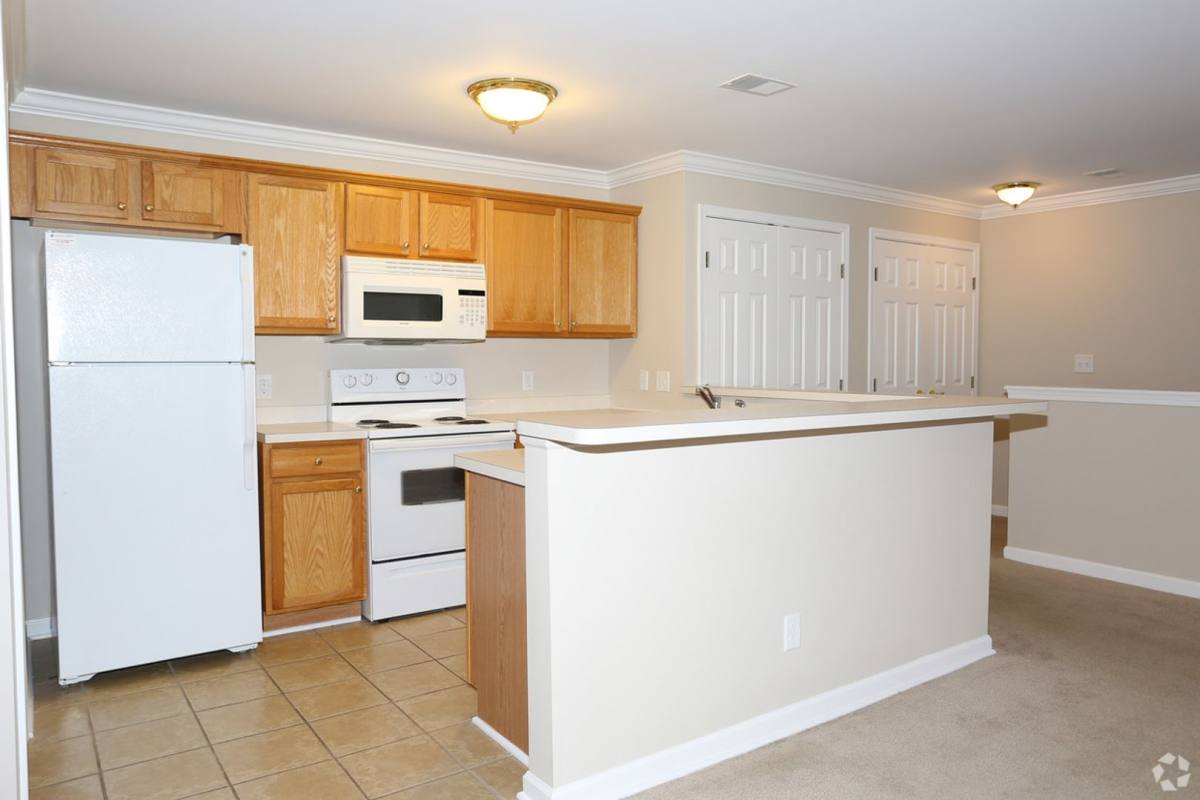 Apartment for rent at 1560 - 1590 Southwestern Blvd, Buffalo, NY 14224