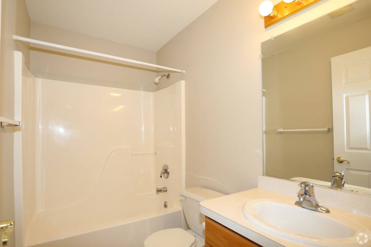 Apartment for rent at 1560 - 1590 Southwestern Blvd, Buffalo, NY 14224