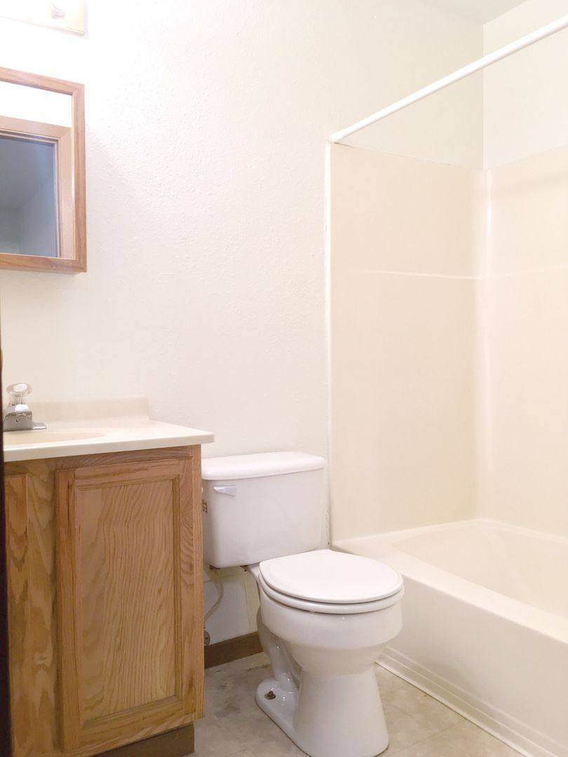 Apartment for rent at 722 22nd St NW, East Grand Forks, MN 56721