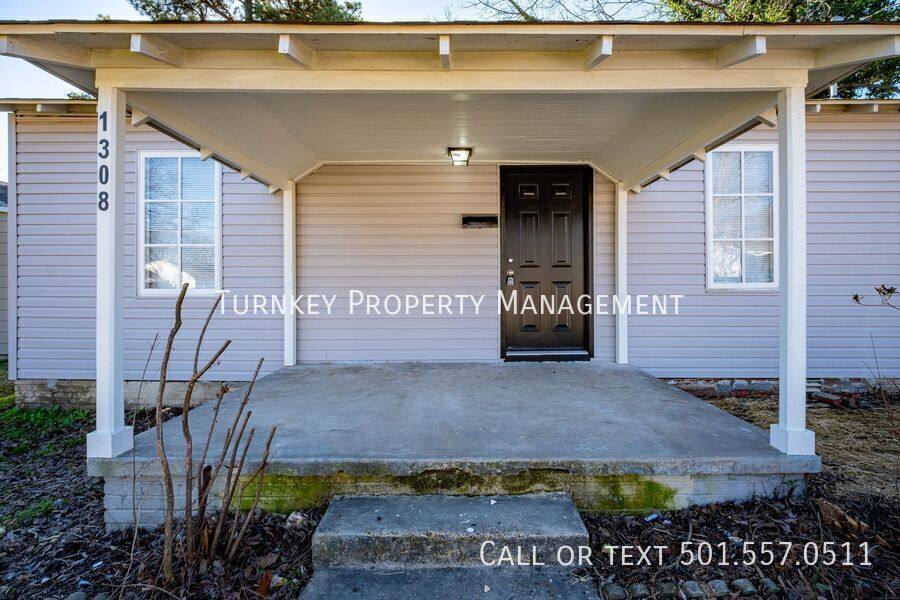 House for rent at 1308 W 21st St, North Little Rock, AR 72114