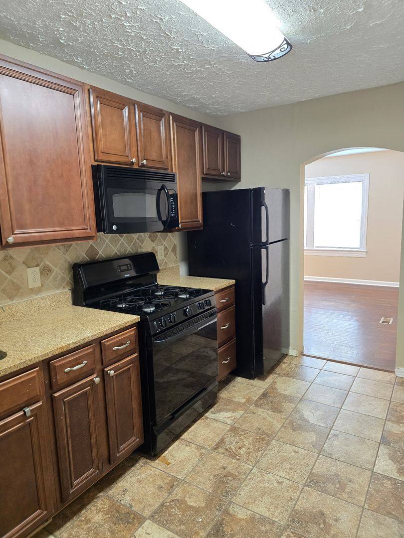 Apartment for rent at 583 Colonial Circle, Marietta, GA 30060