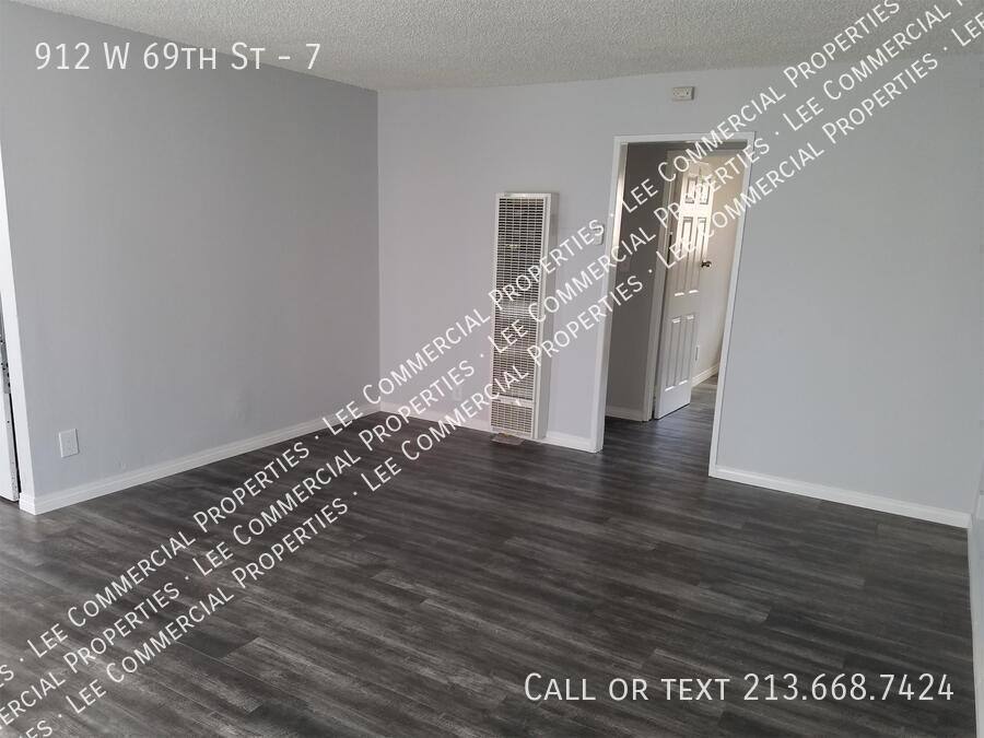 Apartment for rent at 912 W 69th St #7, Los Angeles, CA 90044