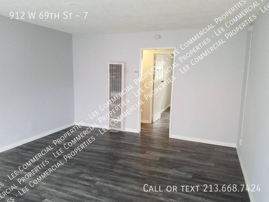 Apartment for rent at 912 W 69th St #7, Los Angeles, CA 90044