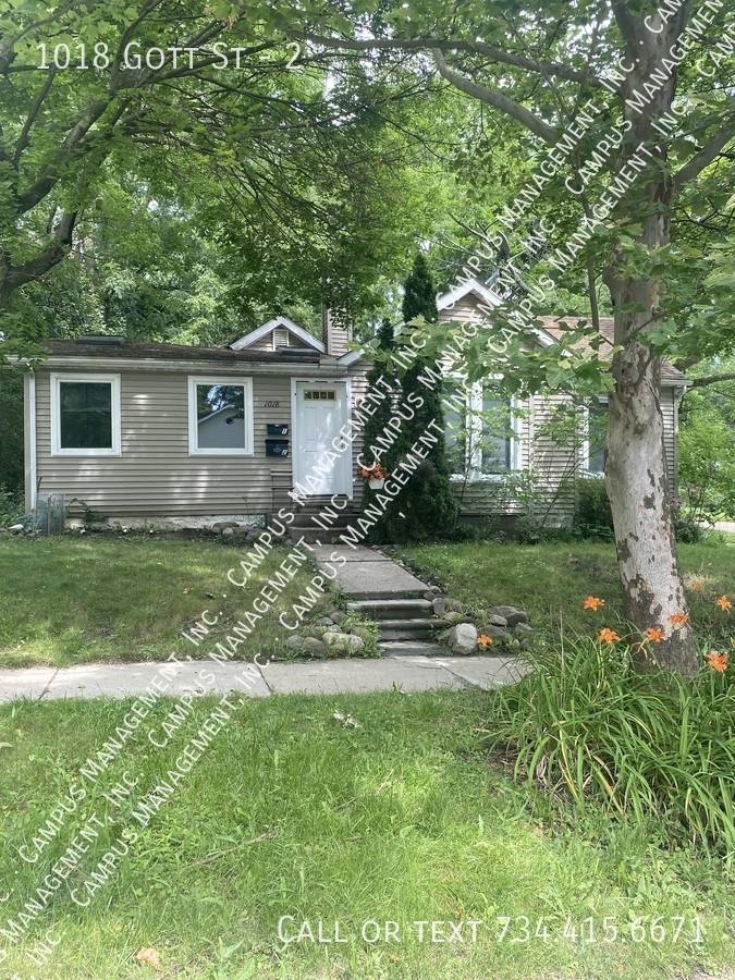 Apartment for rent at 1018 Gott St #2, Ann Arbor, MI 48103