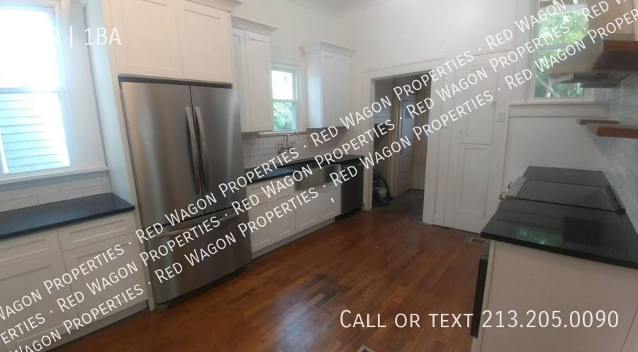 Apartment for rent at 411 W Mistletoe Ave #411, San Antonio, TX 78212