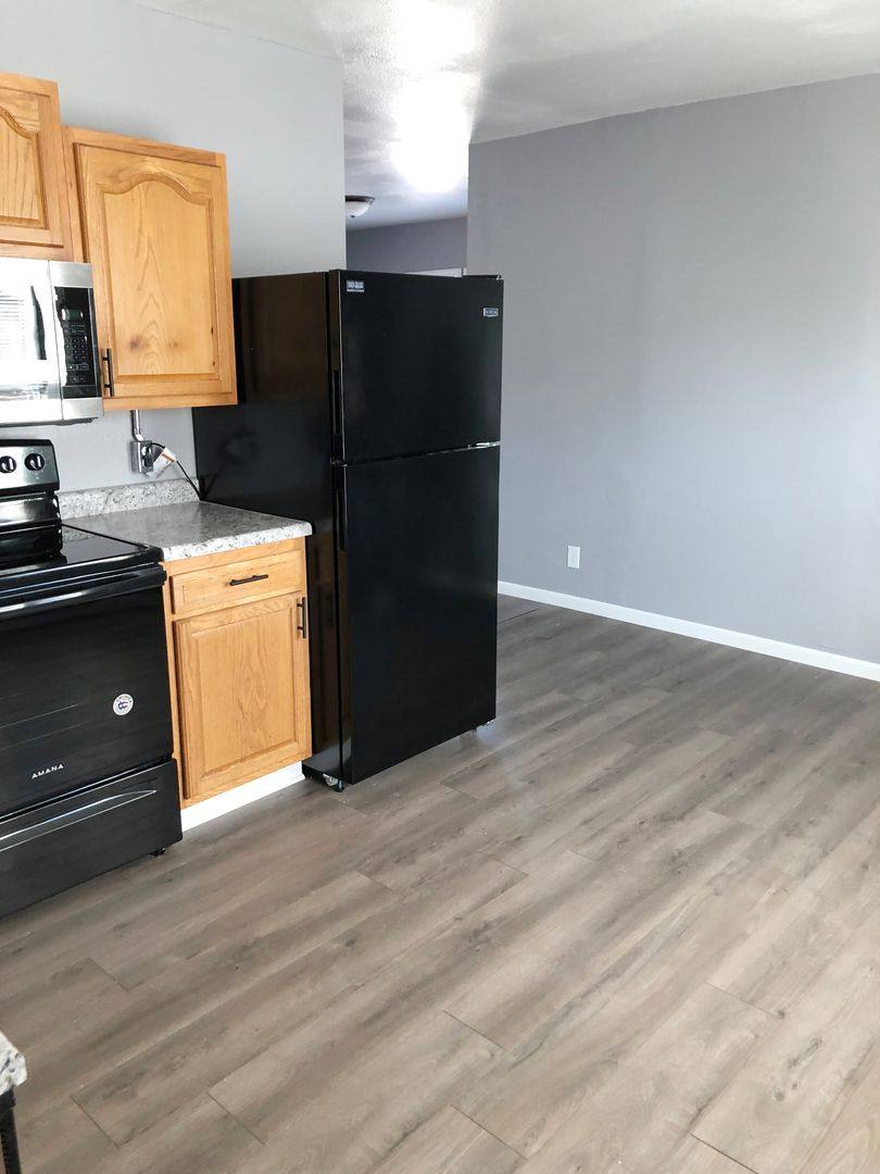 Apartment for rent at 1507 Avon St, La Crosse, WI 54603
