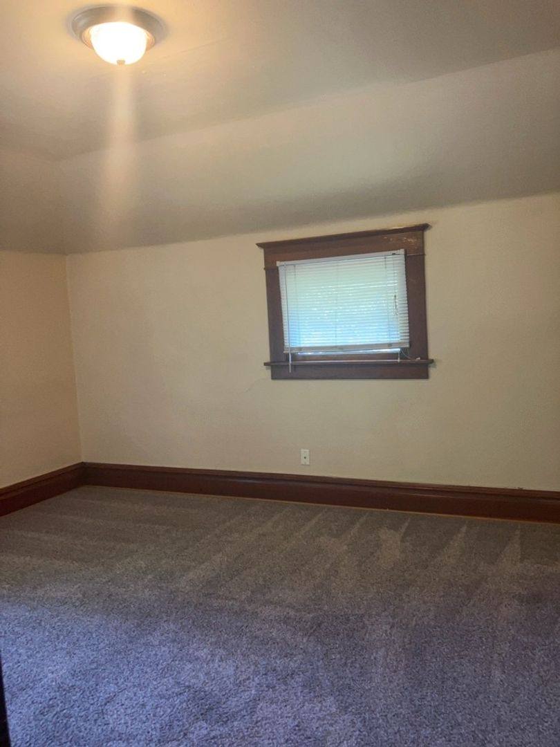 Apartment for rent at 1247 Franklin St, Bellingham, WA 98225