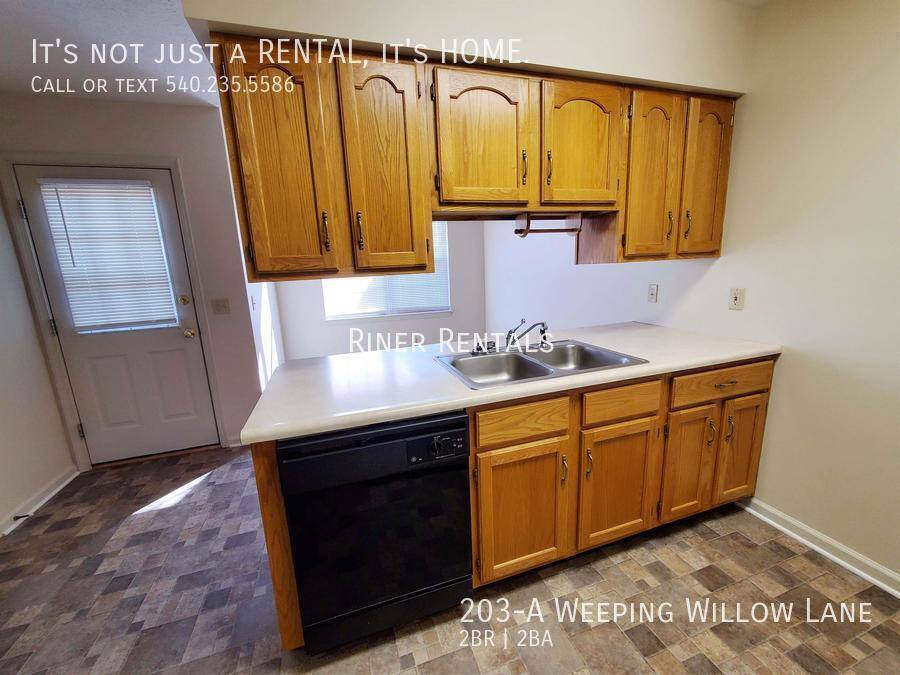 Townhouse for rent at 203-A Weeping Willow Lane, Bridgewater, VA 22812