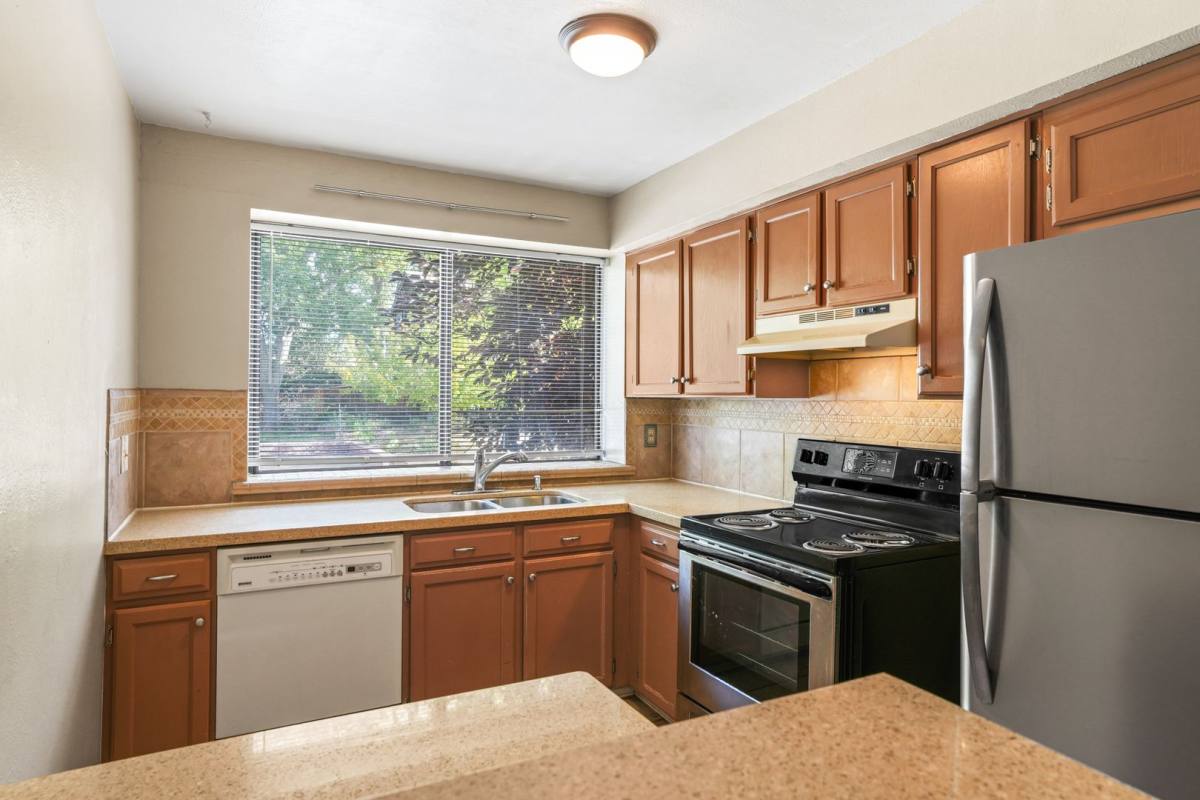 2633 Juniper Ave, Boulder, CO 80304 - Townhouse for Rent - Image 3