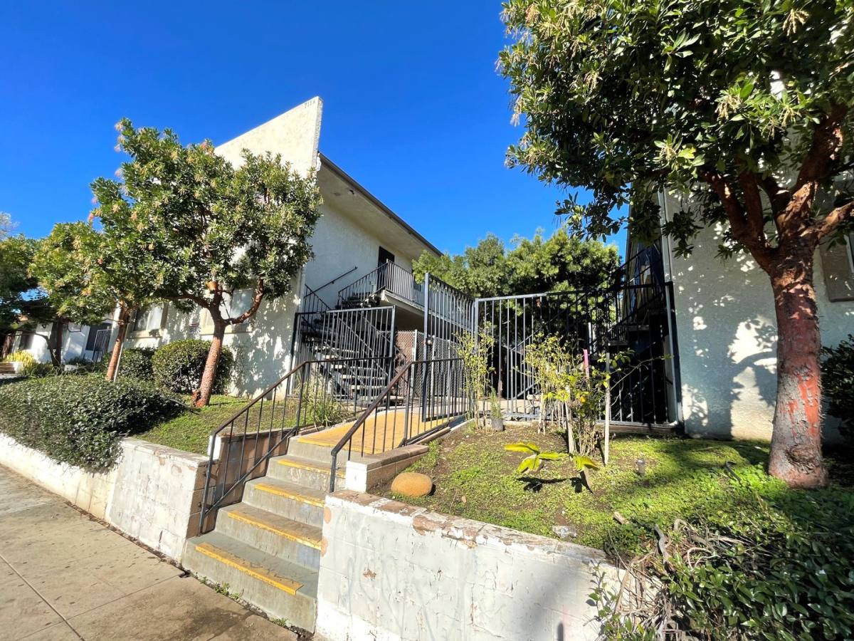 Apartment for rent at 711 E Pleasant St, Santa Paula, CA 93060