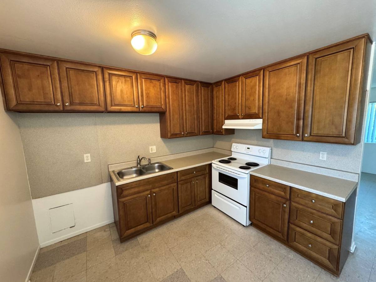 Apartment for rent at 711 E Pleasant St, Santa Paula, CA 93060