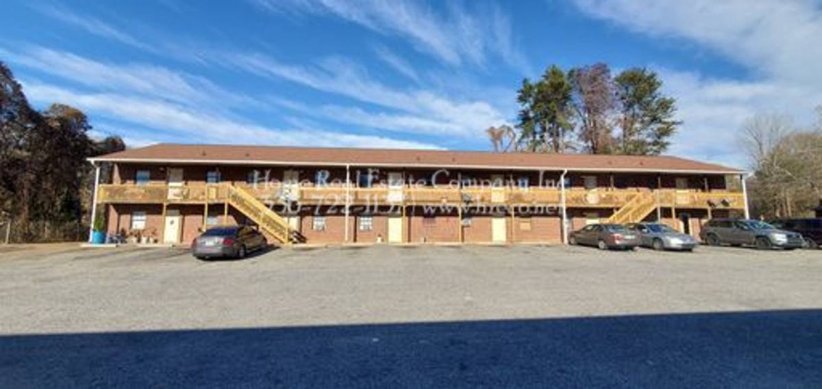Apartment for rent at 3011 Broadbay Dr, Winston Salem, NC 27107