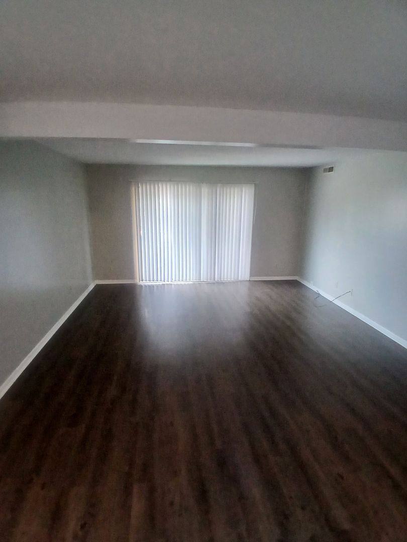 Apartment for rent at 106 N McKinley Ave, Muncie, IN 47303