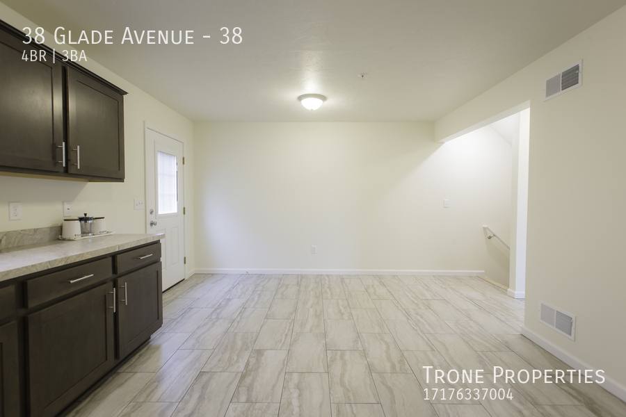 Townhouse for rent at 38 Glade Ave #38, Hanover, PA 17331