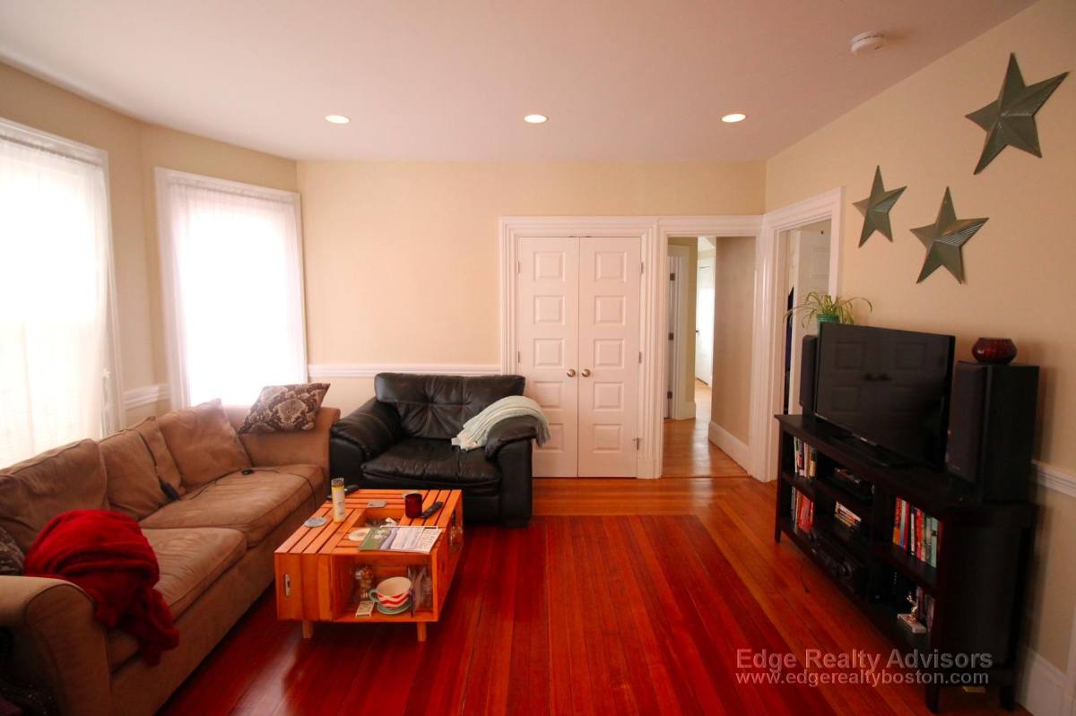 House for rent at 29 Montcalm Ave, Brighton, MA 02135