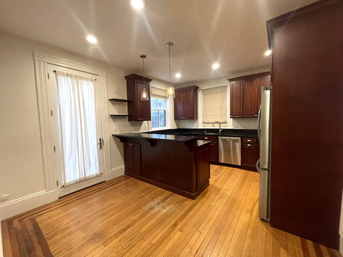 Townhouse for rent at 158 Cypress St, Brookline, MA 02445