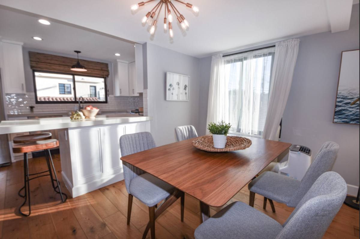Apartment for rent at 845 E Ave, Coronado, CA 92118