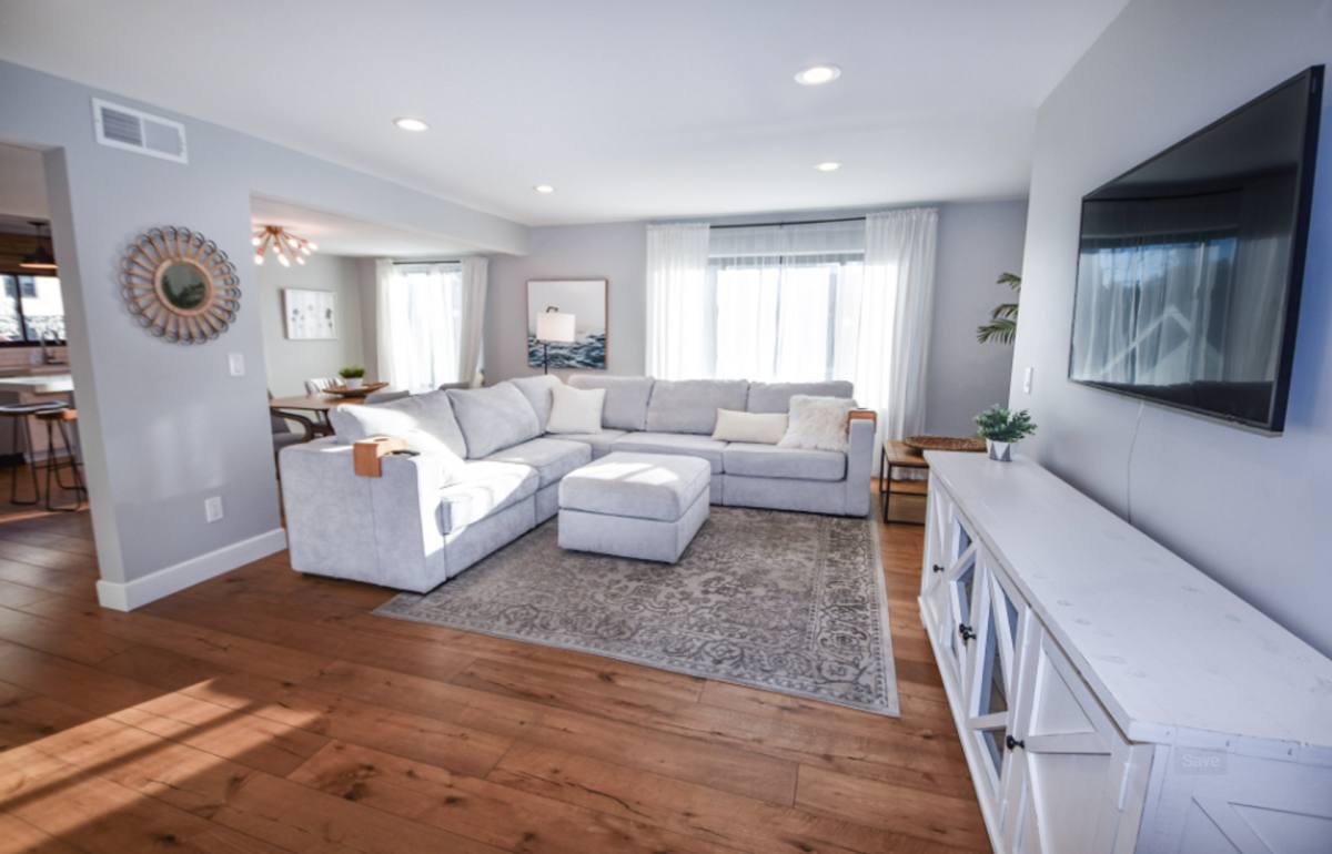 Apartment for rent at 845 E Ave, Coronado, CA 92118